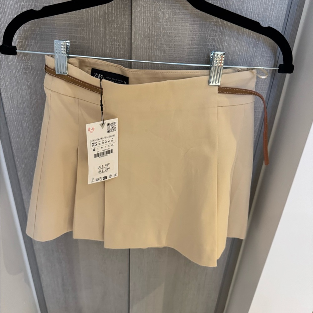 Zara Beige Mini Skirt with Brown Accent
